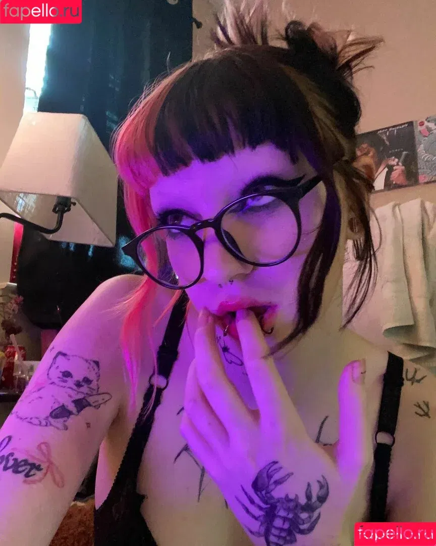 Spookyhomicide / Spookypuppyy Onlyfans Photo Gallery 