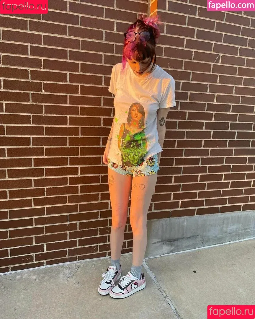 Spookyhomicide / Spookypuppyy Onlyfans Photo Gallery 