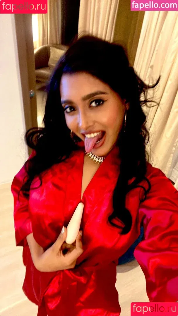 Thea D'suuza / theadsuuza9 / u388425403 Onlyfans Photo Gallery 