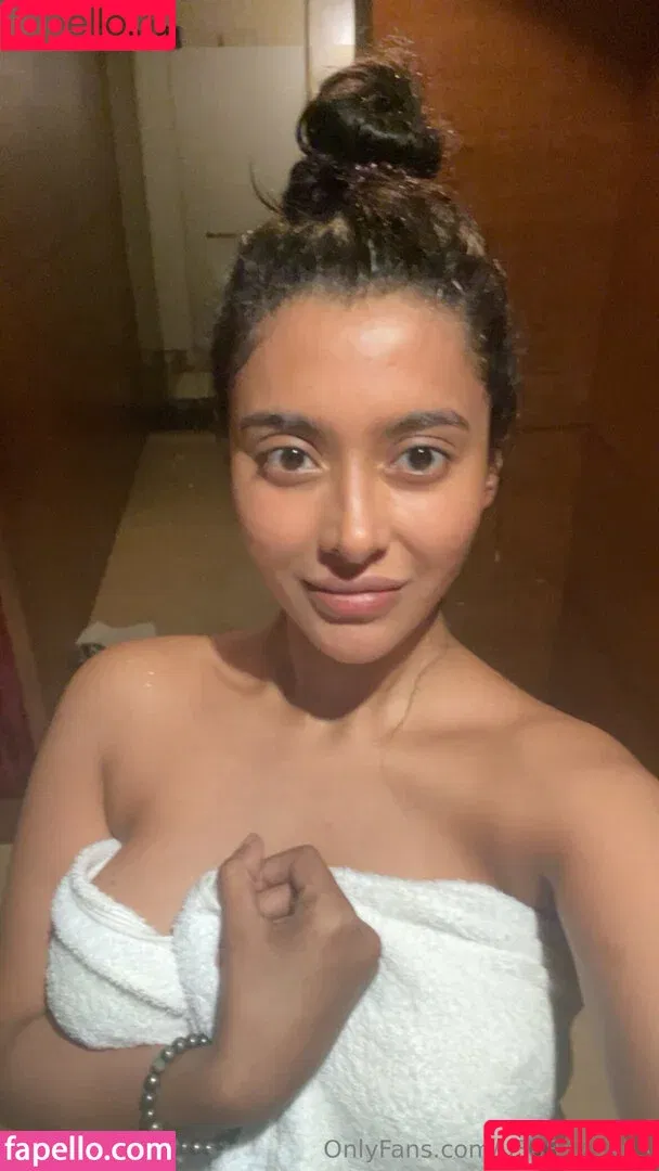 Thea D'suuza / theadsuuza9 / u388425403 Onlyfans Photo Gallery 