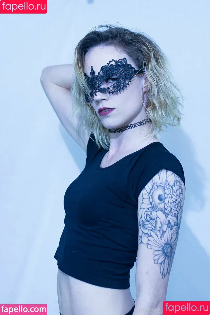 cat.h.marie / cathxmarie Onlyfans Photo Gallery 