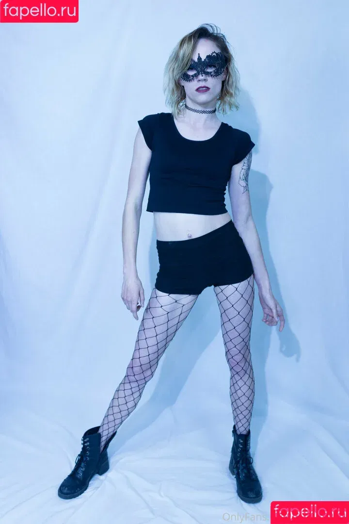 cat.h.marie / cathxmarie Onlyfans Photo Gallery 