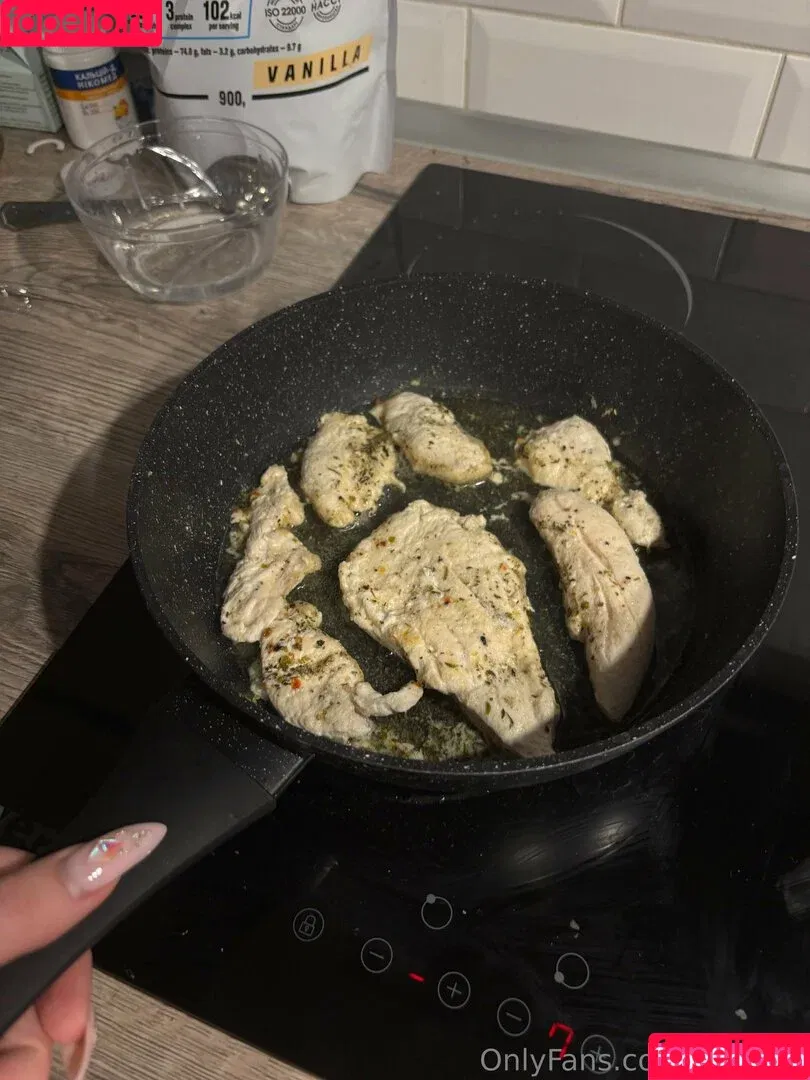 lilfoxy98 / lilfoxyts Onlyfans Photo Gallery 