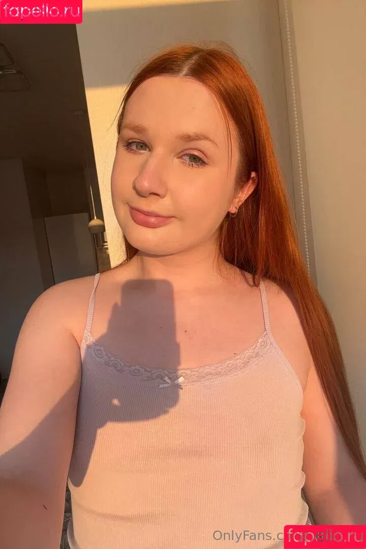 lilfoxy98 / lilfoxyts Onlyfans Photo Gallery 