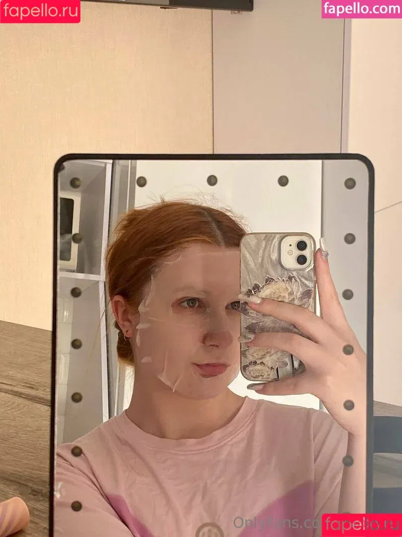 lilfoxy98 / lilfoxyts Onlyfans Photo Gallery 