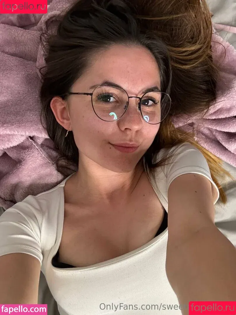 sweetestisabella / thesweetestisabella Onlyfans Photo Gallery 