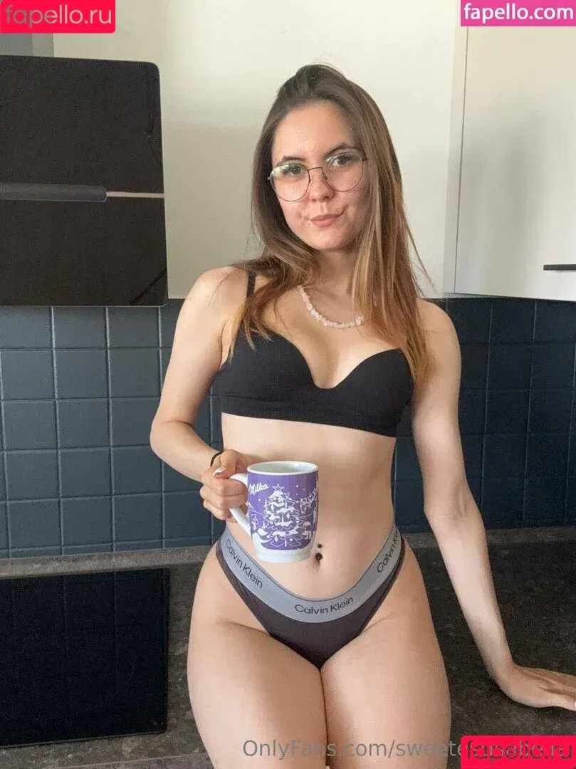 sweetestisabella / thesweetestisabella Onlyfans Photo Gallery 