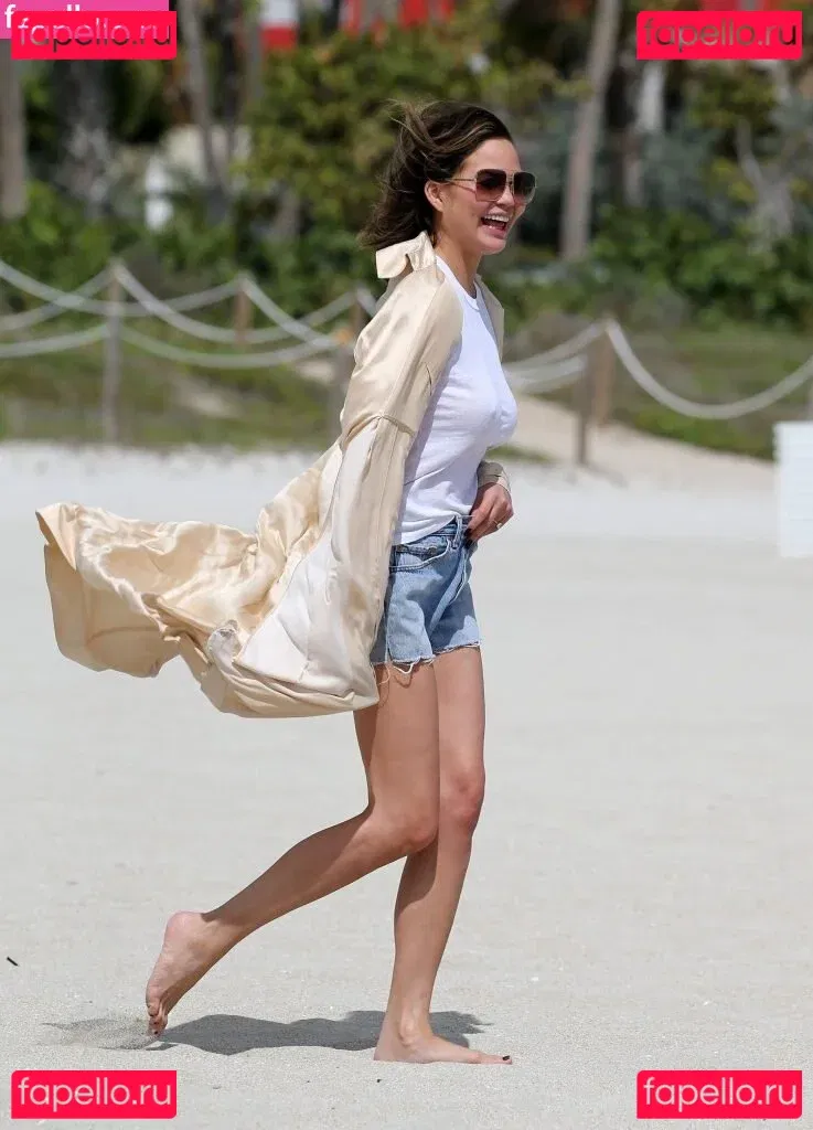 Chrissy Teigen Onlyfans Photo Gallery 