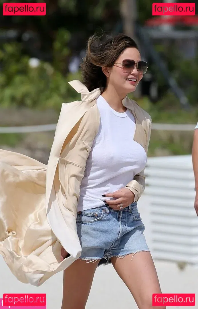 Chrissy Teigen Onlyfans Photo Gallery 