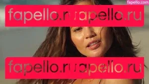 Chrissy Teigen Onlyfans Photo Gallery 