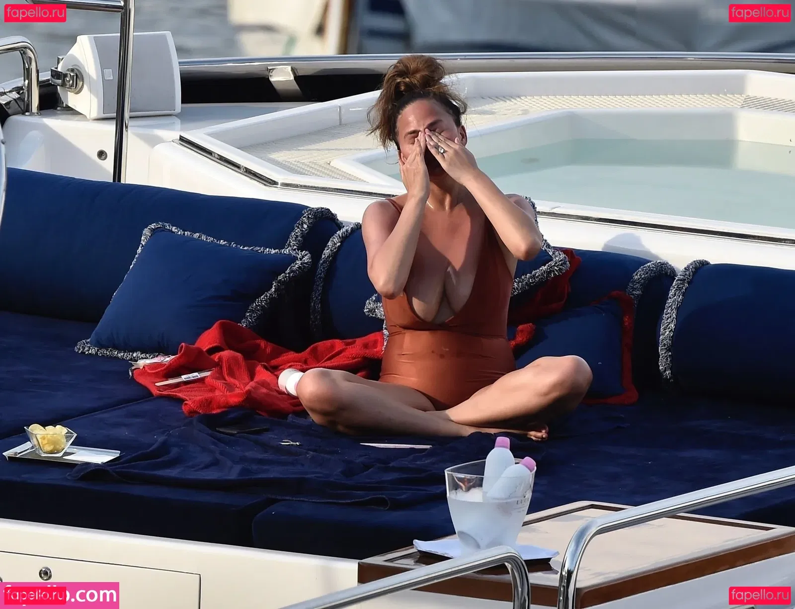 Chrissy Teigen Onlyfans Photo Gallery 