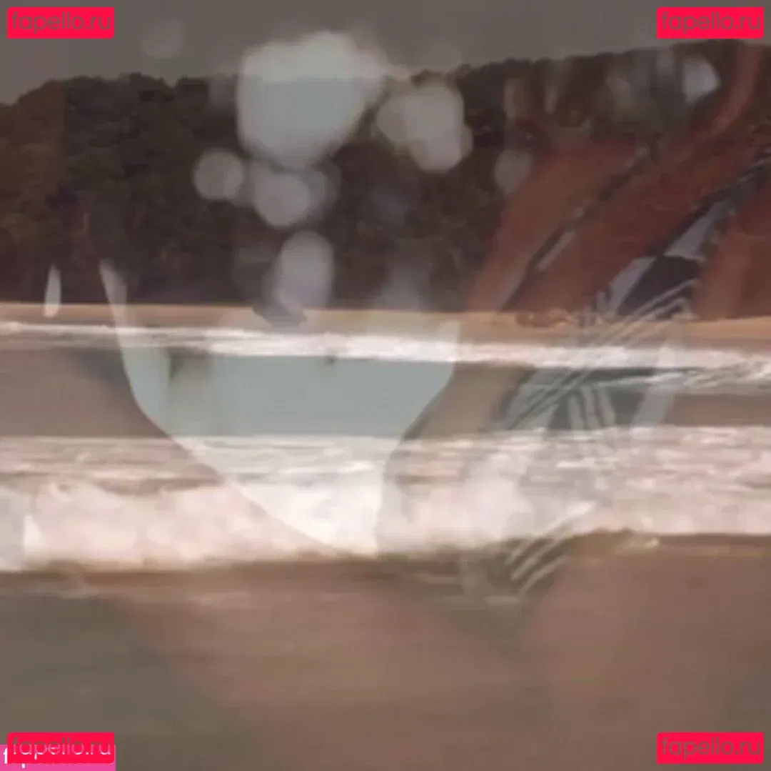 Chrissy Teigen Onlyfans Photo Gallery 