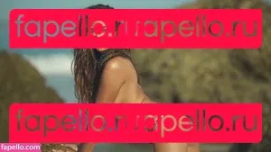 Chrissy Teigen Onlyfans Photo Gallery 