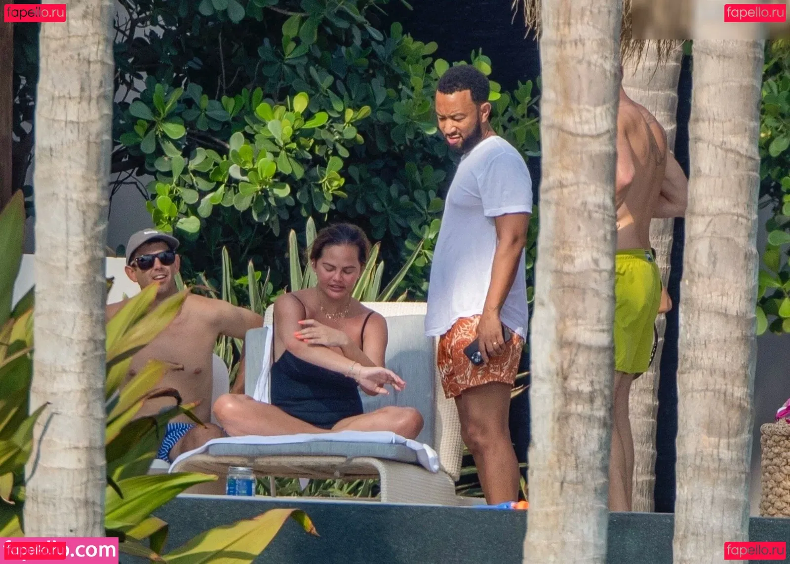 Chrissy Teigen Onlyfans Photo Gallery 