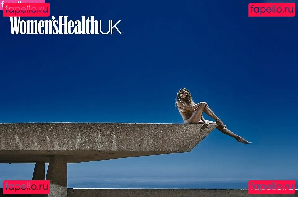 Chrissy Teigen Onlyfans Photo Gallery 