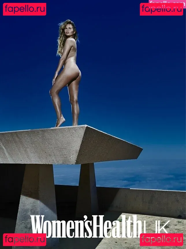 Chrissy Teigen Onlyfans Photo Gallery 