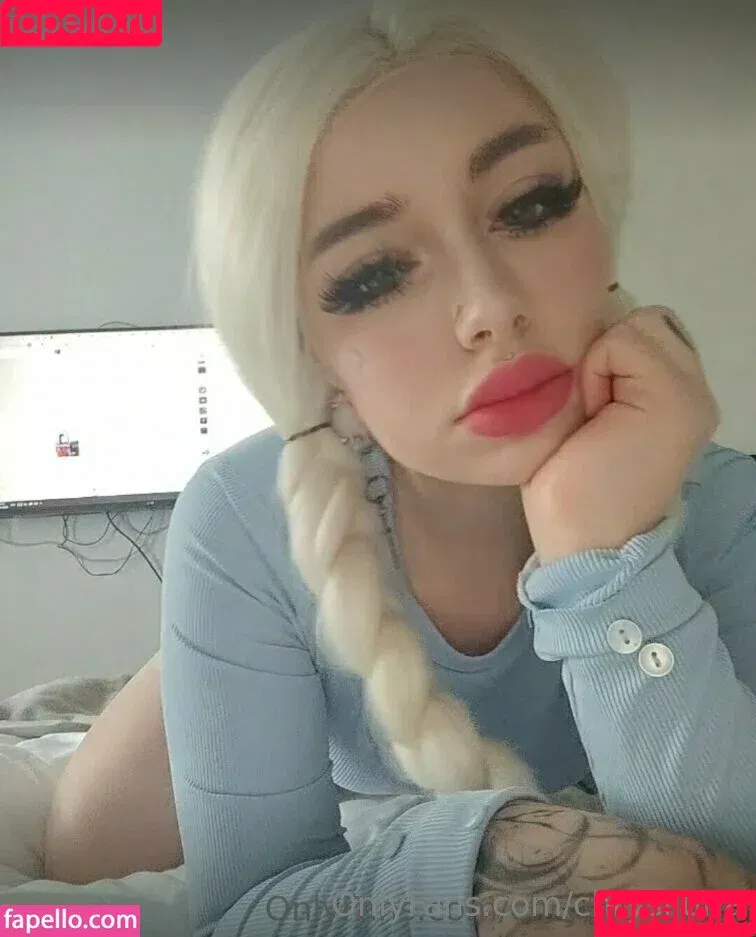 chrysiluna Onlyfans Photo Gallery 