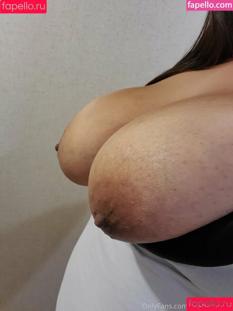 bustychick26 / fitchick26 Onlyfans Photo Gallery 