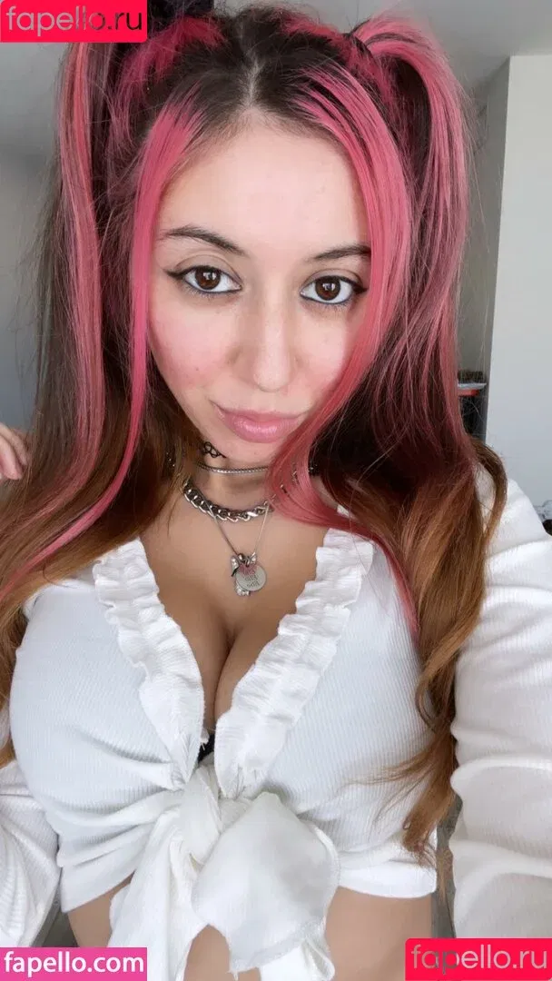 Princess Mary / maryyberrymentoss / princesslilmary Onlyfans Photo Gallery 