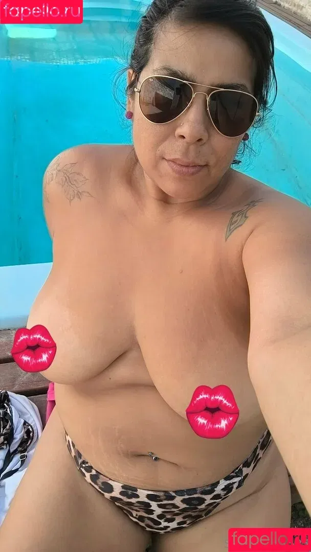 sherlyn25 / sherlyn251525 Onlyfans Photo Gallery 