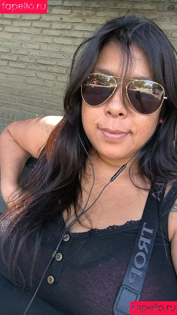 sherlyn25 / sherlyn251525 Onlyfans Photo Gallery 