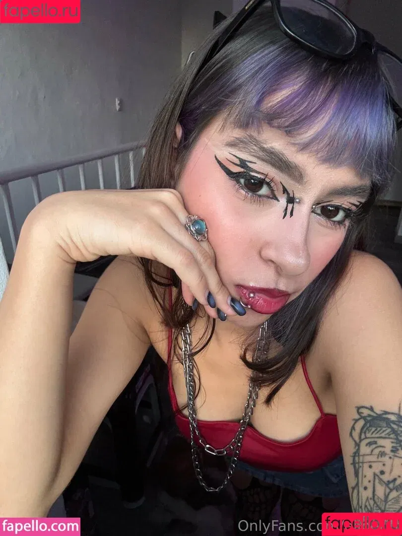 elibethh7 / elipetitt Onlyfans Photo Gallery 