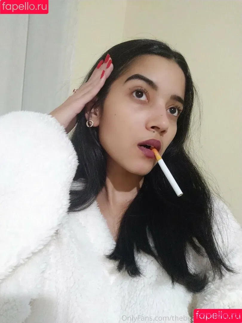 the_beauty_of_smoking / thebeautyofsmoking Onlyfans Photo Gallery 