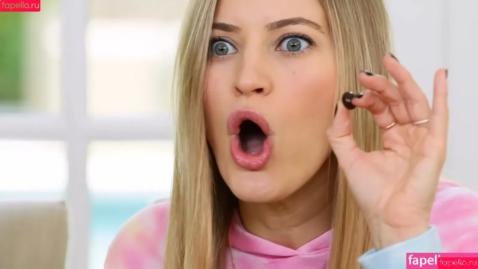 Ijustine / Justine Ezarik Onlyfans Photo Gallery 