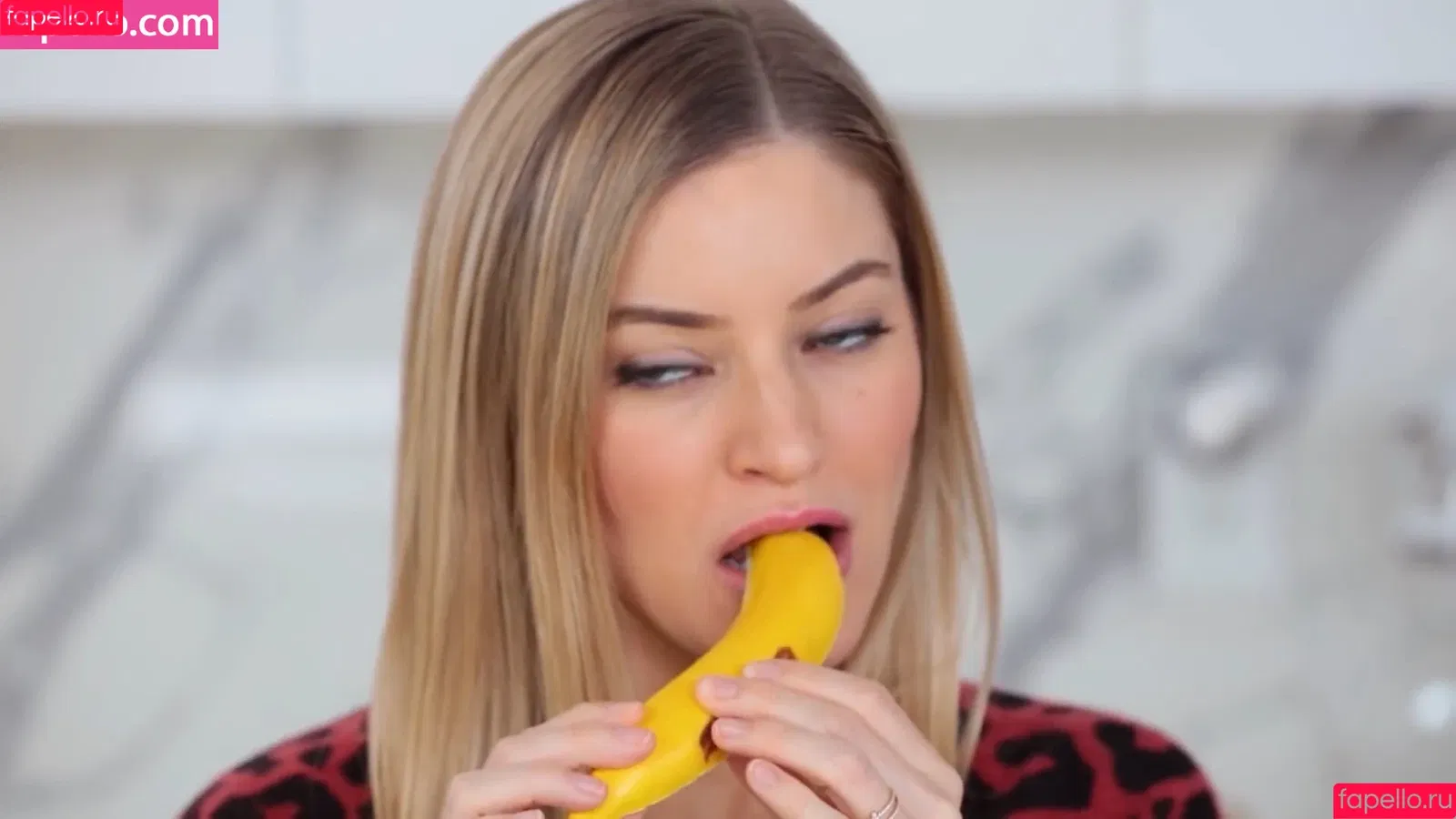 Ijustine / Justine Ezarik Onlyfans Photo Gallery 