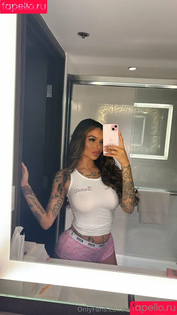 celinapowell / celinapowelltoo Onlyfans Photo Gallery 