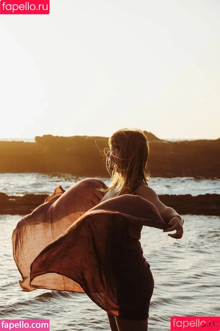 Mich Hoek Onlyfans Photo Gallery 