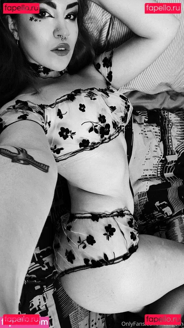 fzzgf Onlyfans Photo Gallery 