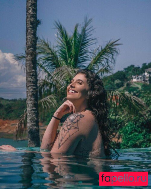 Ariane Rey Nude Onlyfans Photo 30