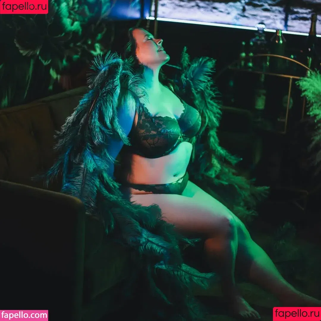 Em In Lingerie / eminlingerie / https: Onlyfans Photo Gallery 