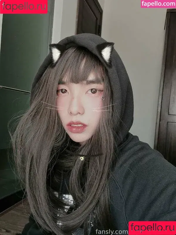 Princess Rose / https: / rose404notfound Onlyfans Photo Gallery 