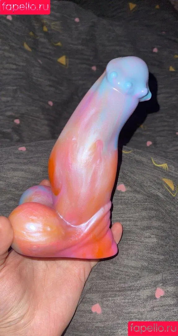 cara99xx / caraacoxx Onlyfans Photo Gallery 