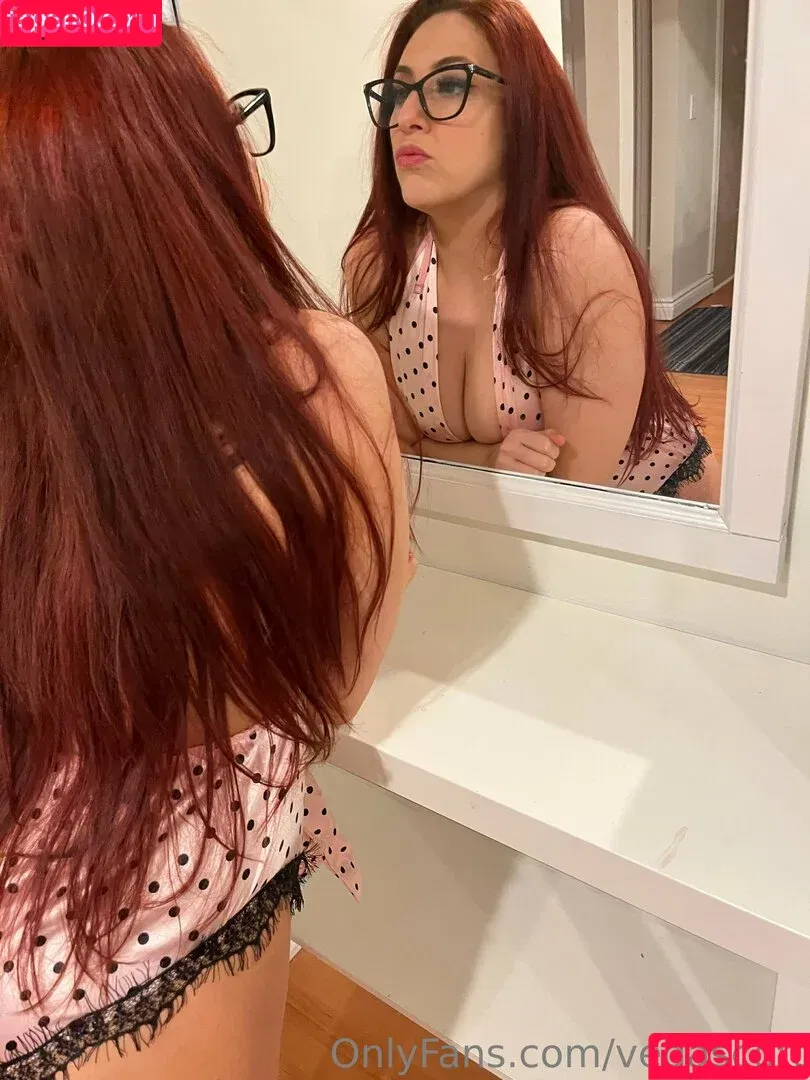 vedascott / vforveda Onlyfans Photo Gallery 