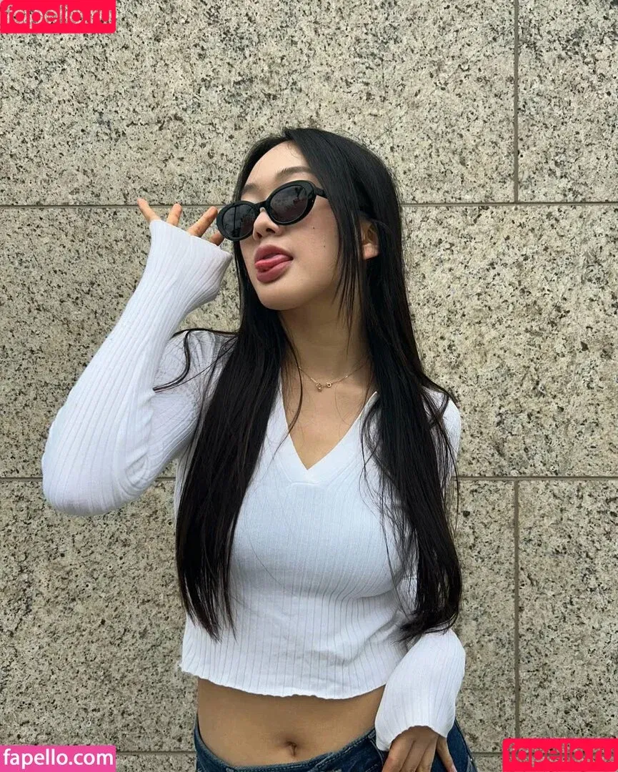 Lee Seoin / subak.ee Onlyfans Photo Gallery 