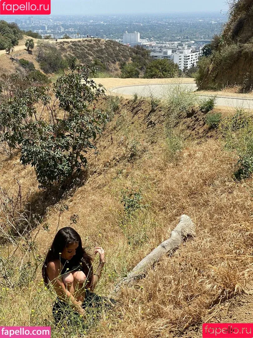 bellabalaxo / bellachellaxo / https: Onlyfans Photo Gallery 