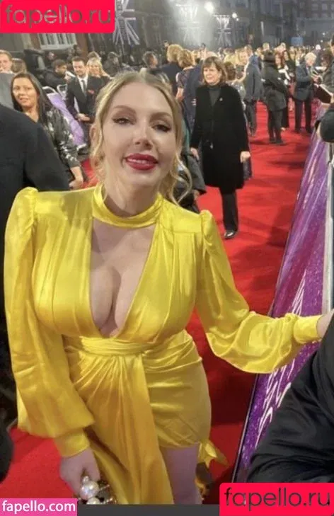 Katherine Ryan / kateryan / kathbum Onlyfans Photo Gallery 