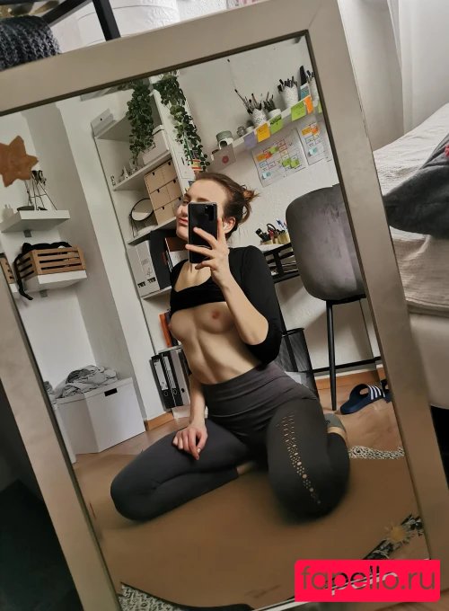 Lore_nchen Nude Onlyfans Photo 15