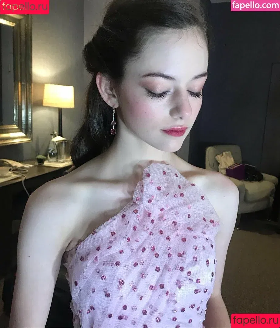 Mackenzie Foy / mackenziefoy Onlyfans Photo Gallery 