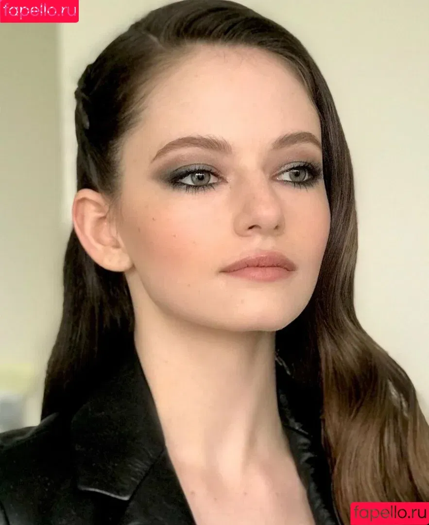 Mackenzie Foy / mackenziefoy Onlyfans Photo Gallery 
