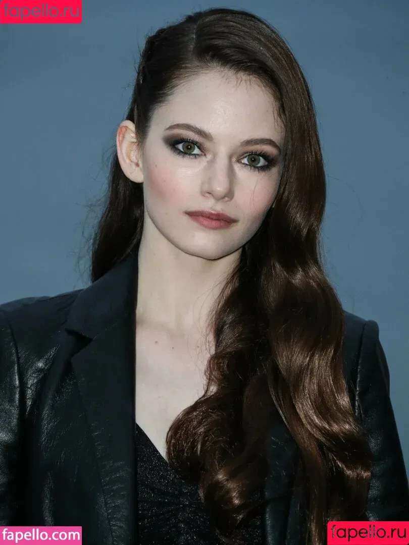 Mackenzie Foy / mackenziefoy Onlyfans Photo Gallery 