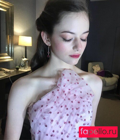 Mackenzie Foy Nude Onlyfans Photo 36