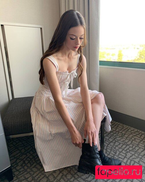 Mackenzie Foy Nude Onlyfans Photo 37