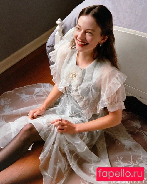 Mackenzie Foy Nude Onlyfans Photo 22