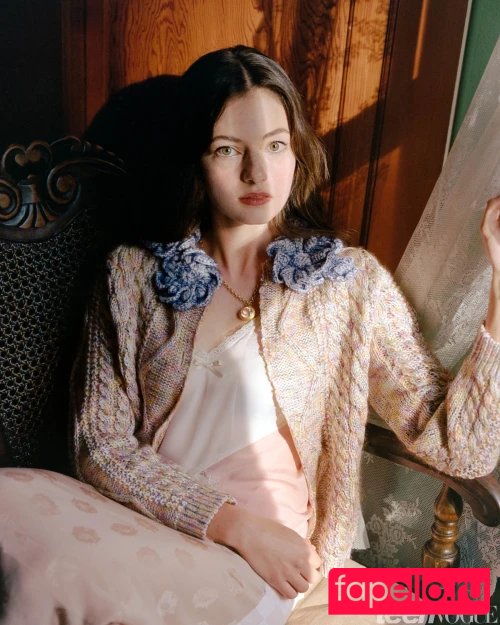 Mackenzie Foy Nude Onlyfans Photo 18