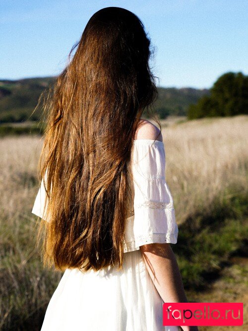 Mackenzie Foy Nude Onlyfans Photo 9