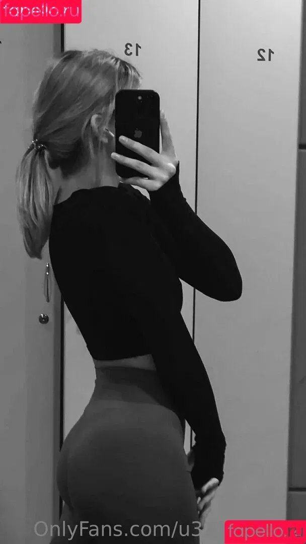 pervokative / pervokursnica Onlyfans Photo Gallery 